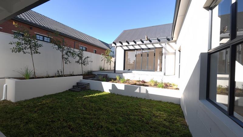 4 Bedroom Property for Sale in Mount Royal Golf Estate Western Cape